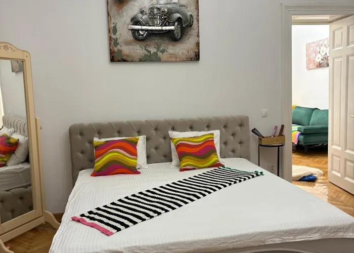 Piata Victoriei Bukarest